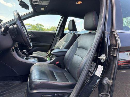 Crystal Black Pearl 2017 Honda Accord Sport SE