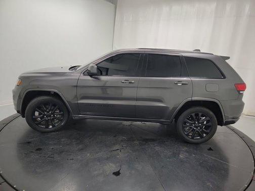 2021 Jeep Grand Cherokee Laredo