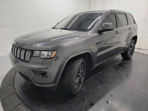 2021 Jeep Grand Cherokee Laredo