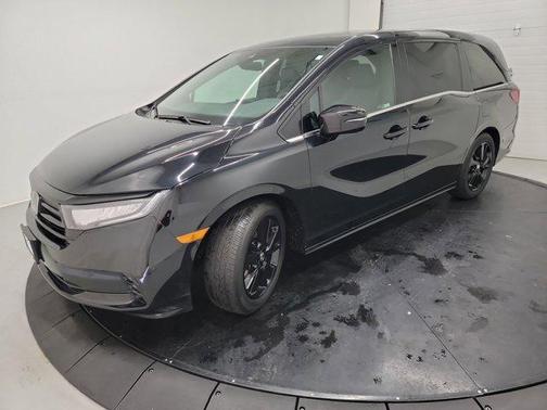 Crystal Black Pearl 2023 Honda Odyssey Sport