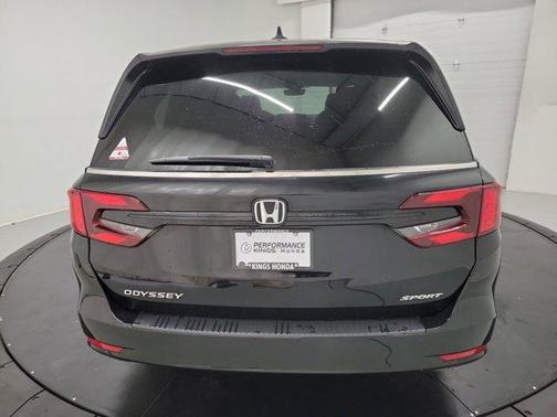 Crystal Black Pearl 2023 Honda Odyssey Sport