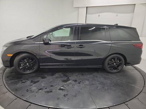 Crystal Black Pearl 2023 Honda Odyssey Sport