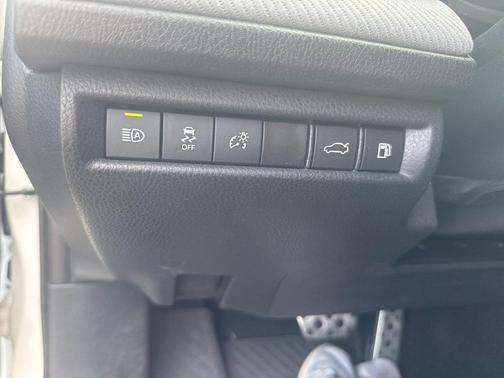 Ice 2025 Toyota Camry SE