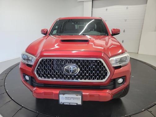 Barcelona Red Metallic 2019 Toyota Tacoma TRD Sport