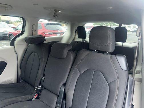 Billet Silver Metallic Clearcoat 2019 Chrysler Pacifica Touring Plus