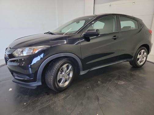 Crystal Black Pearl 2018 Honda HR-V LX