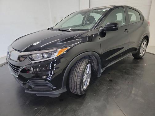 Crystal Black Pearl 2019 Honda HR-V LX