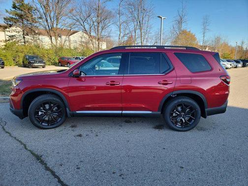 2025 Honda Pilot Touring 8-Passenger