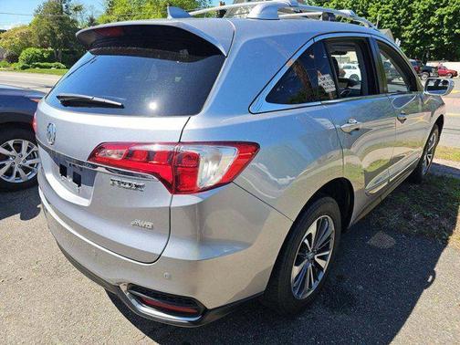Lunar Silver Metallic 2017 Acura RDX Advance Package