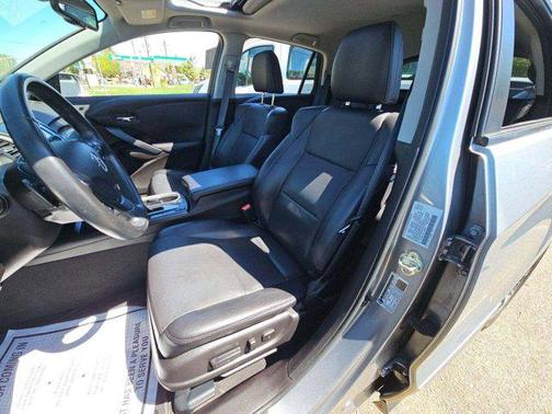Lunar Silver Metallic 2017 Acura RDX Advance Package