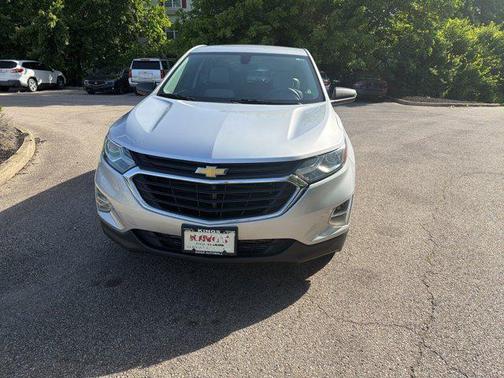 Silver Ice Metallic 2019 Chevrolet Equinox LS