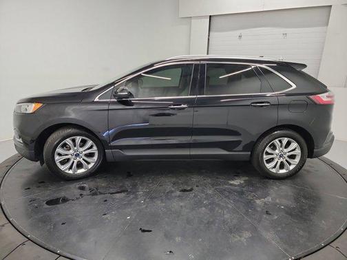 Agate Black 2020 Ford Edge Titanium