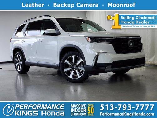 2025 Honda Pilot Touring 8-Passenger