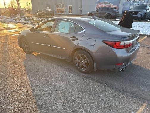 2016 Lexus ES 350 Base