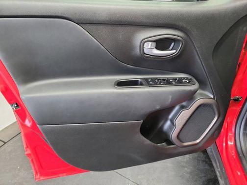 Colorado Red Clearcoat 2023 Jeep Renegade Upland