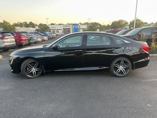 2022 Honda Accord Touring 2.0T