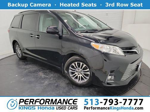 2019 Toyota Sienna XLE