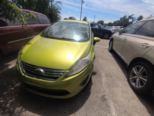 Lime Squeeze Metallic 2011 Ford Fiesta SE