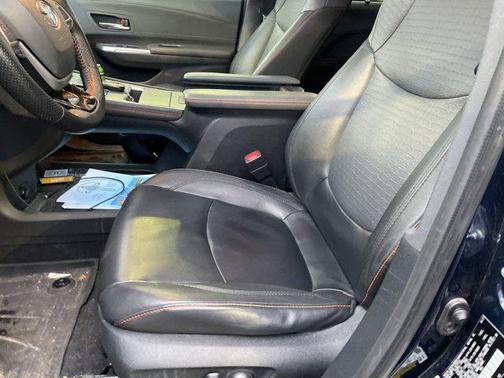 2021 Toyota Sienna XSE 7 Passenger