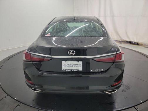 2022 Lexus ES 350 Base