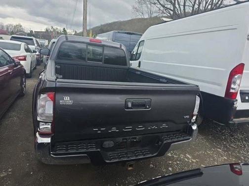 Magnetic Gray Metallic 2016 Toyota Tacoma TRD Off Road