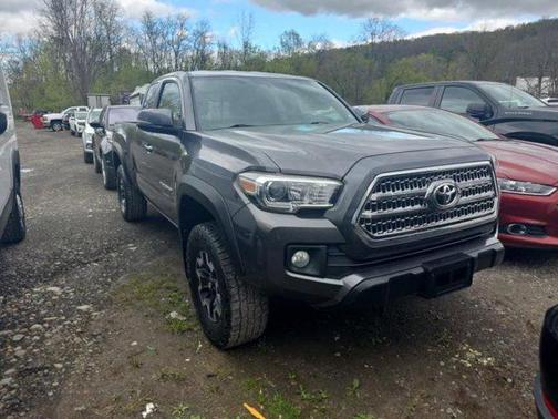 Magnetic Gray Metallic 2016 Toyota Tacoma TRD Off Road