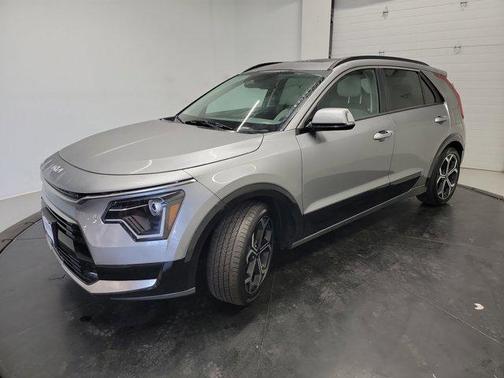 Steel Gray 2023 Kia Niro Touring