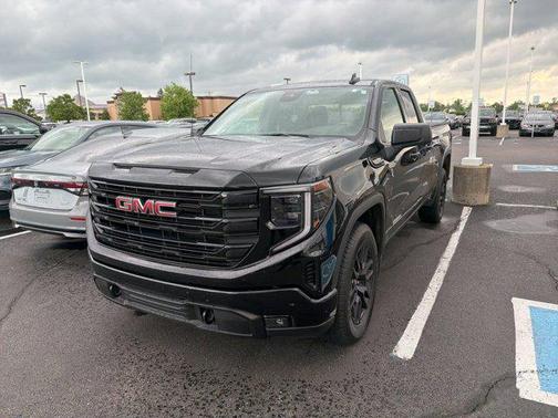Onyx Black 2025 GMC Sierra 1500 Elevation
