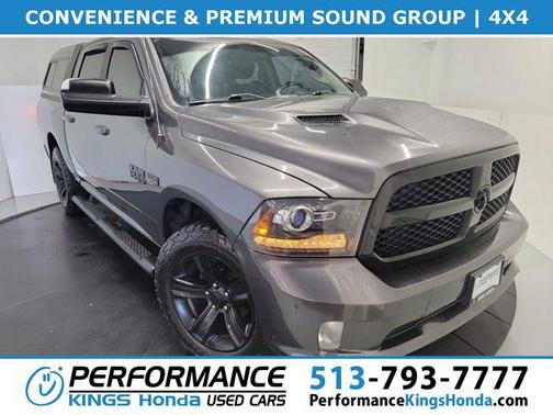 2017 RAM 1500 Night Crew Cab 4x4 5'7' Box