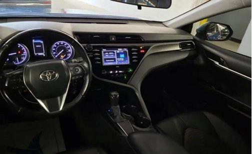 Blue Streak Metallic 2020 Toyota Camry SE
