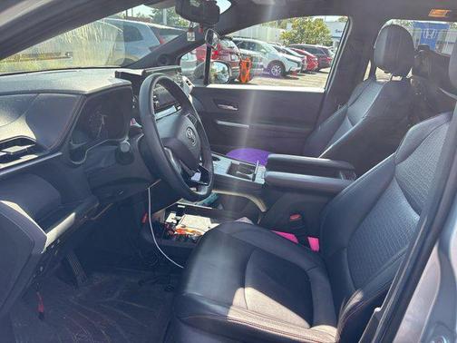 2022 Toyota Sienna XSE 7 Passenger