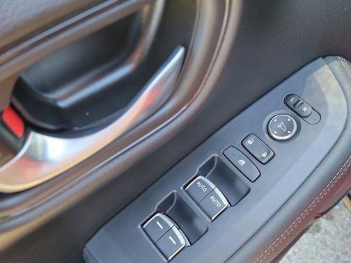 2026 Honda HR-V 2WD Sport