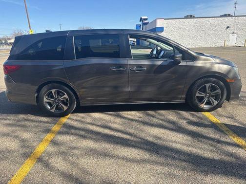 Modern Steel Metallic 2018 Honda Odyssey Touring