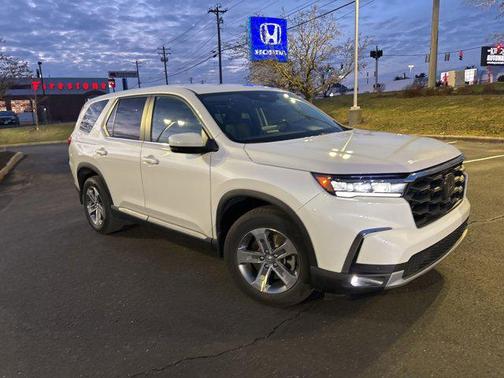 2023 Honda Pilot AWD EX-L 7 Passenger