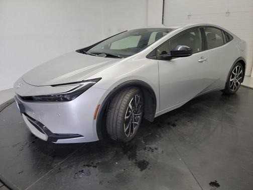 Cutting Edge 2023 Toyota Prius Prime XSE