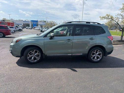 Jasmine Green Metallic 2018 Subaru Forester 2.5i Touring