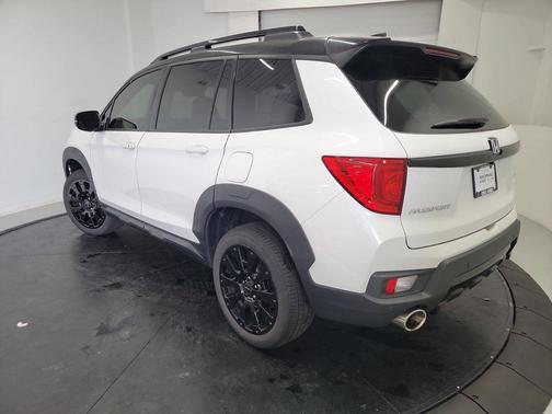 Platinum White Pearl 2022 Honda Passport AWD Elite