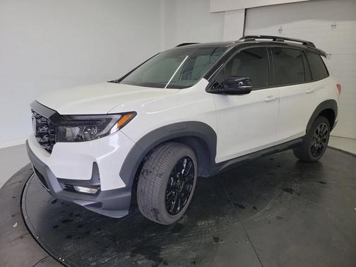 Platinum White Pearl 2022 Honda Passport AWD Elite