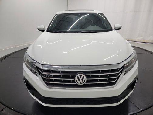 2021 Volkswagen Passat 2.0T R-Line