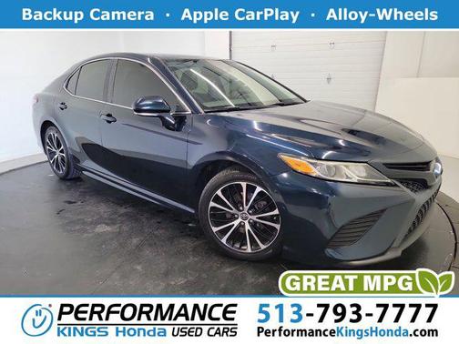 Aqua 2019 Toyota Camry SE