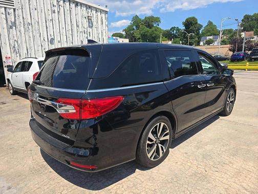 Crystal Black Pearl 2019 Honda Odyssey Elite