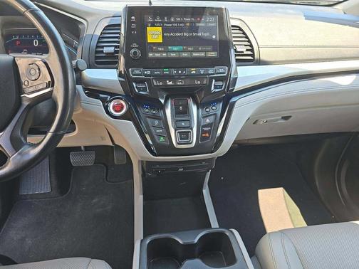 Crystal Black Pearl 2019 Honda Odyssey Elite