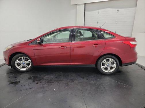 Ruby Red Metallic Tinted Clearcoat 2013 Ford Focus SE