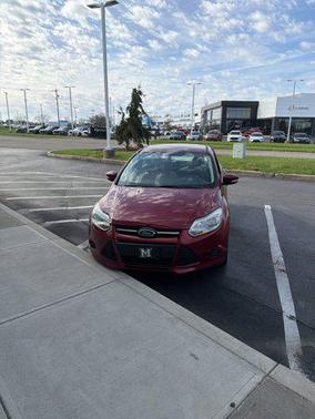 Ruby Red Metallic Tinted Clearcoat 2013 Ford Focus SE