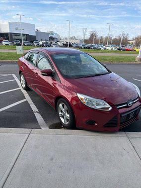 Ruby Red Metallic Tinted Clearcoat 2013 Ford Focus SE