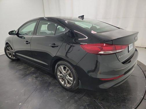 Phantom Black 2018 Hyundai ELANTRA SEL