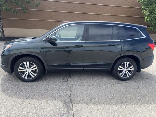 Crystal Black Pearl 2018 Honda Pilot EX-L