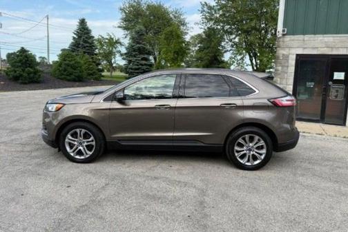 Stone Gray Metallic 2019 Ford Edge Titanium