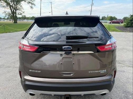 Stone Gray Metallic 2019 Ford Edge Titanium