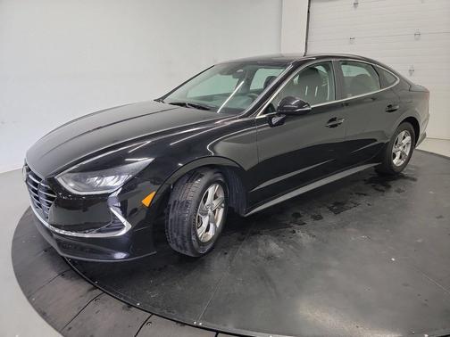 Onyx Black 2023 Hyundai SONATA SE
